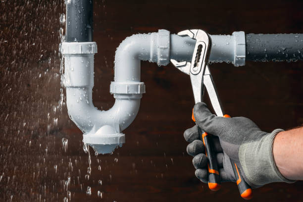 Professional Leak Detection technician working in Wolfe City, TX